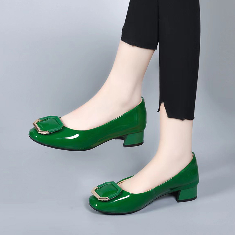 Giày lười nữ mũi vuông đế bằng da sáng chế miệng nông — Màu đen