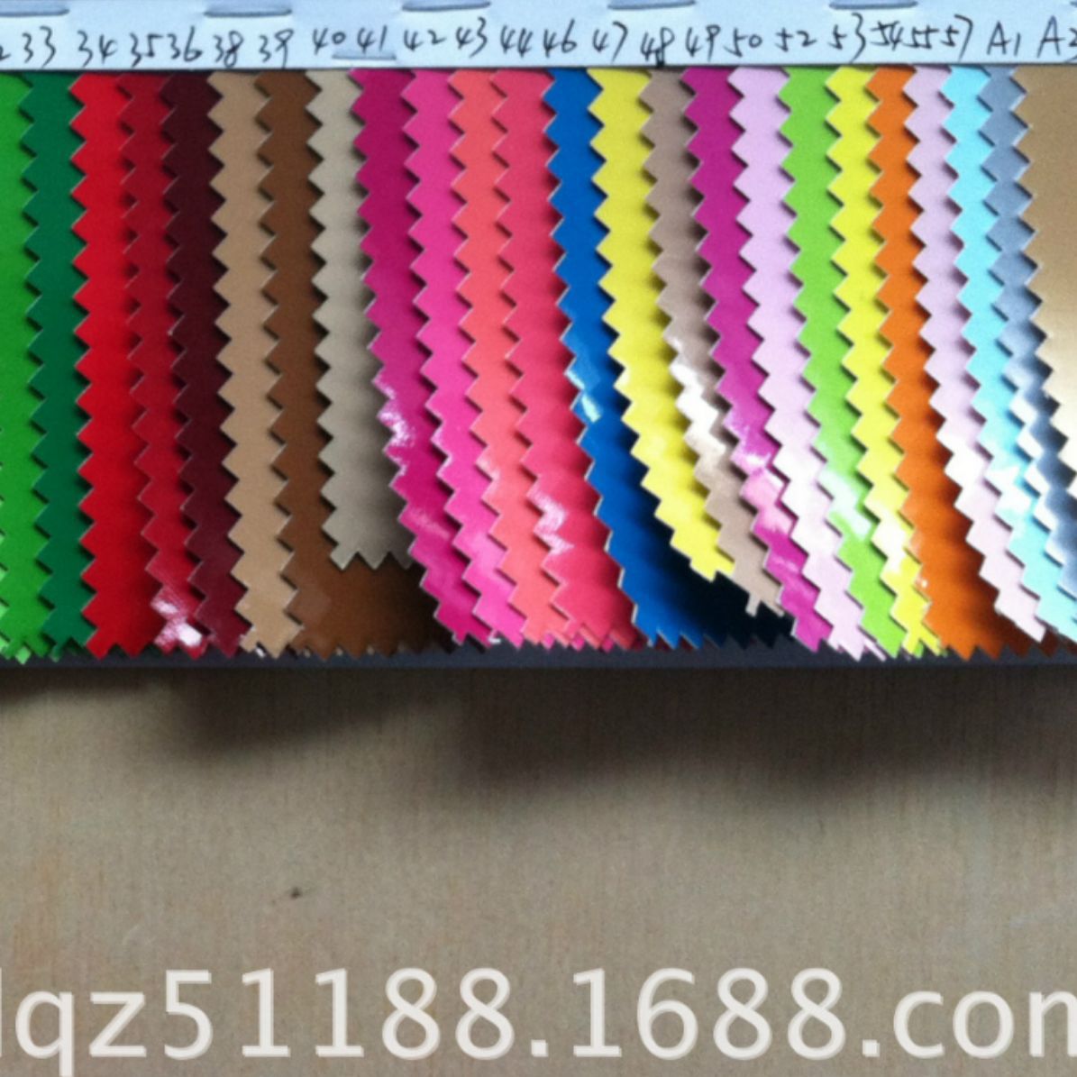 PU镜面革箱包革鉓品革DIY革