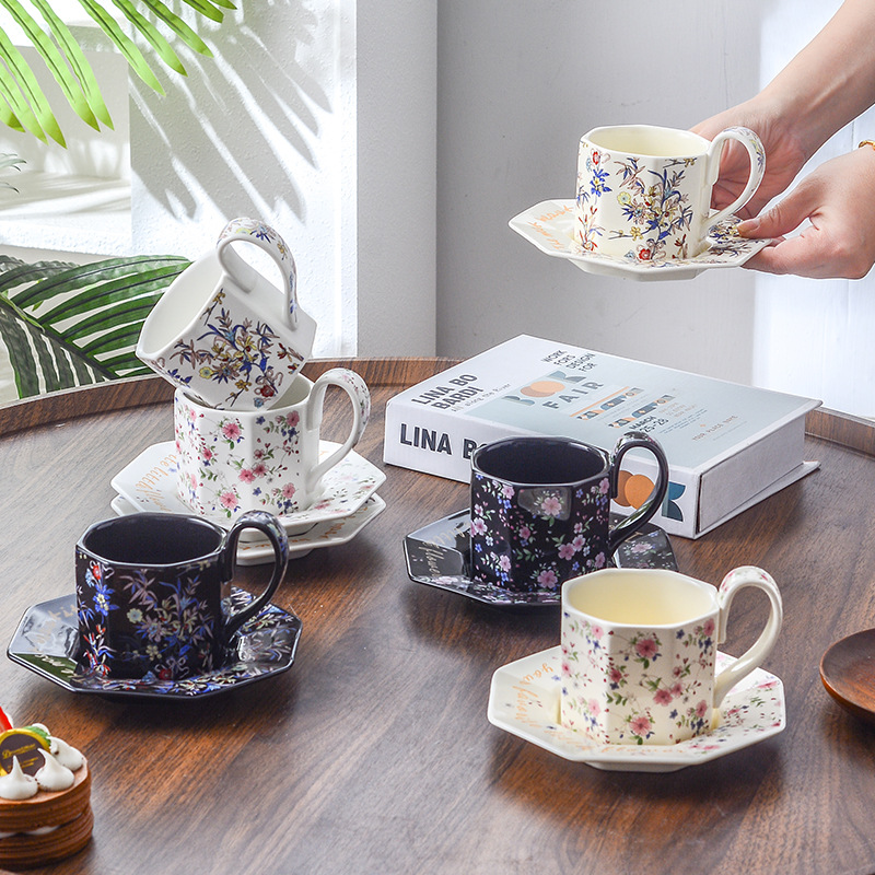 Pequeña flor floral pequeña flor de brocado taza de café platillo tetera estilo pastoral fresco francés una taza un plato regalos
