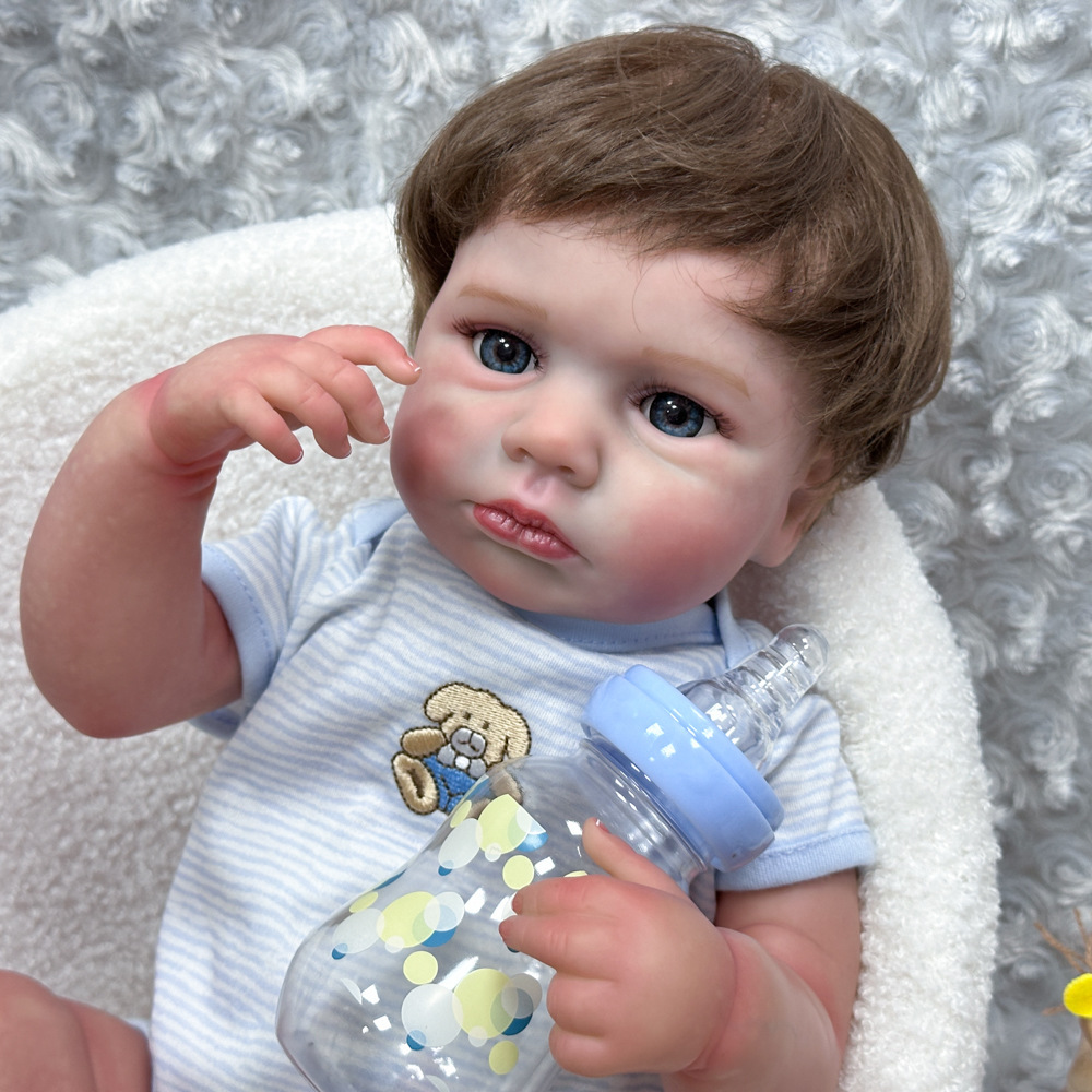 Ojos abiertos exquisitos rayas azules pintadas