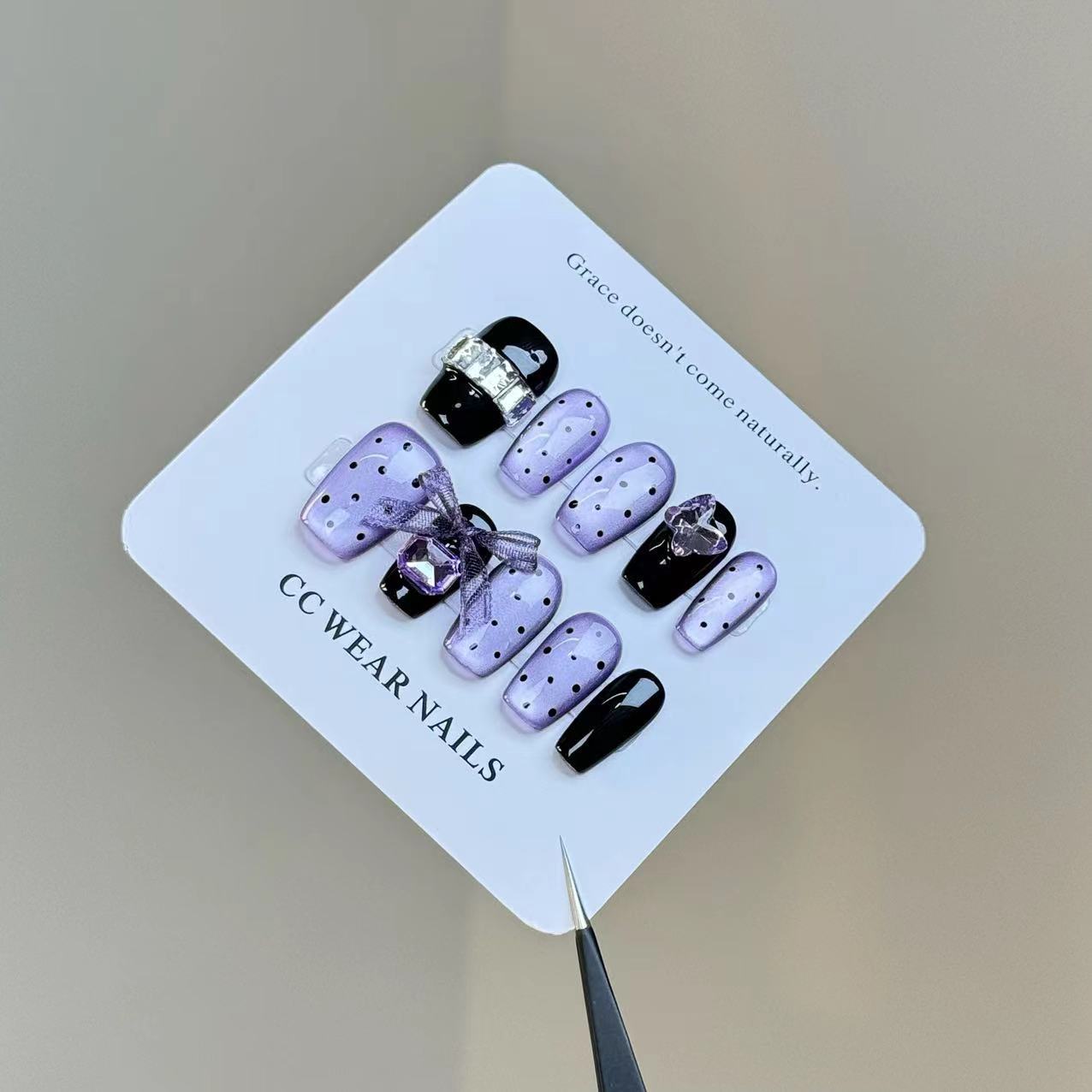 Armadura portátil hecha a mano corta carillón de viento morado vidrio púrpura ojo de gato de alta calidad con punto de onda blanca, pieza de uña extraíble