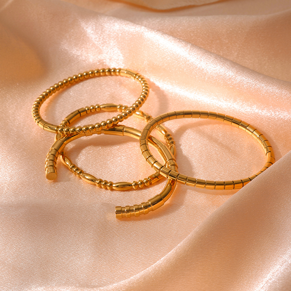 Ins venta caliente acero de titanio 18 quilates de bambú dorado pulsera de hueso de serpiente moda de alta gama pulsera de mujer salvaje pulsera al por mayor