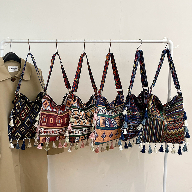Large Capacity Bohemian Tassel Bag 2024 New Ethnic Style Portable Tote Bag Instagram Style Shoulder Crossbody Bag