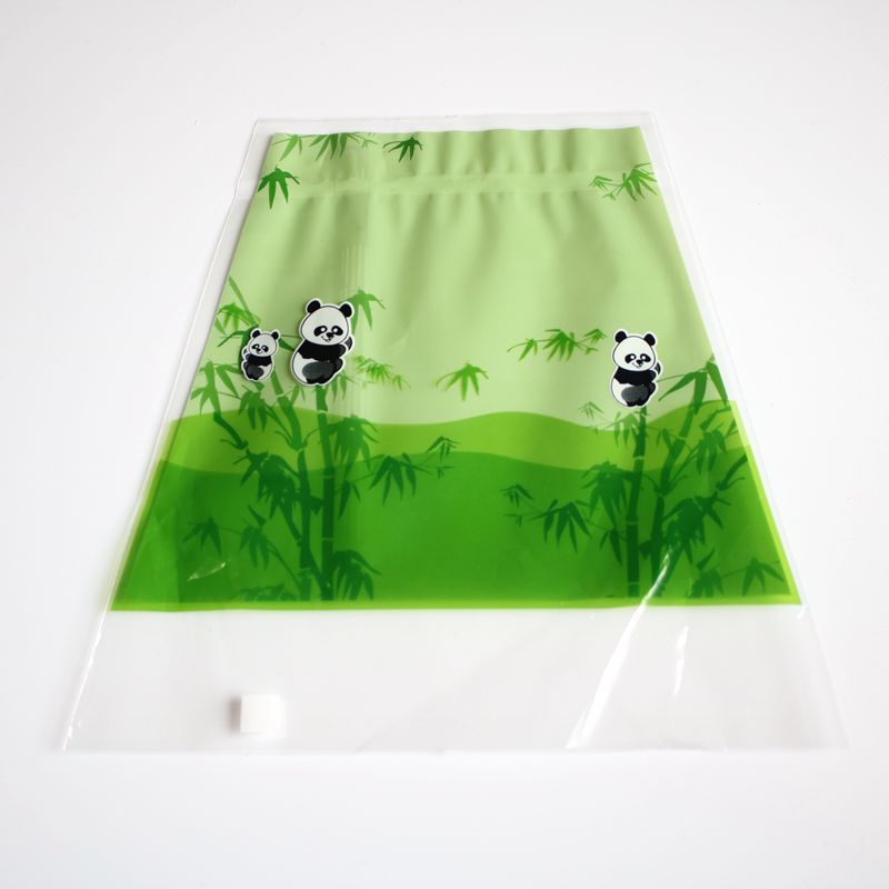 大口饭团袋熊猫图案