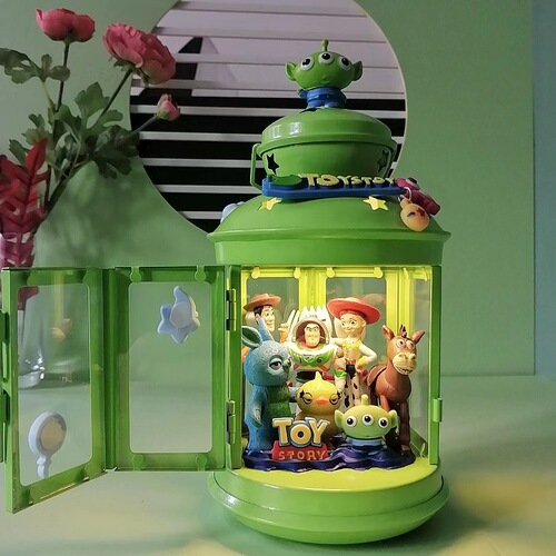 Full display candle holder diy Winnie the Pooh cute Tigger children girlfriend gift gift homemade handmade handmade friend