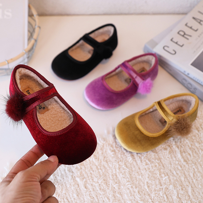 Korean Style Girls Princess Shoes 2025 Autumn and Winter Velvet Leather Shoes Fleece-Lined Versatile Princess Shoes Red Festive Small Leather Shoes