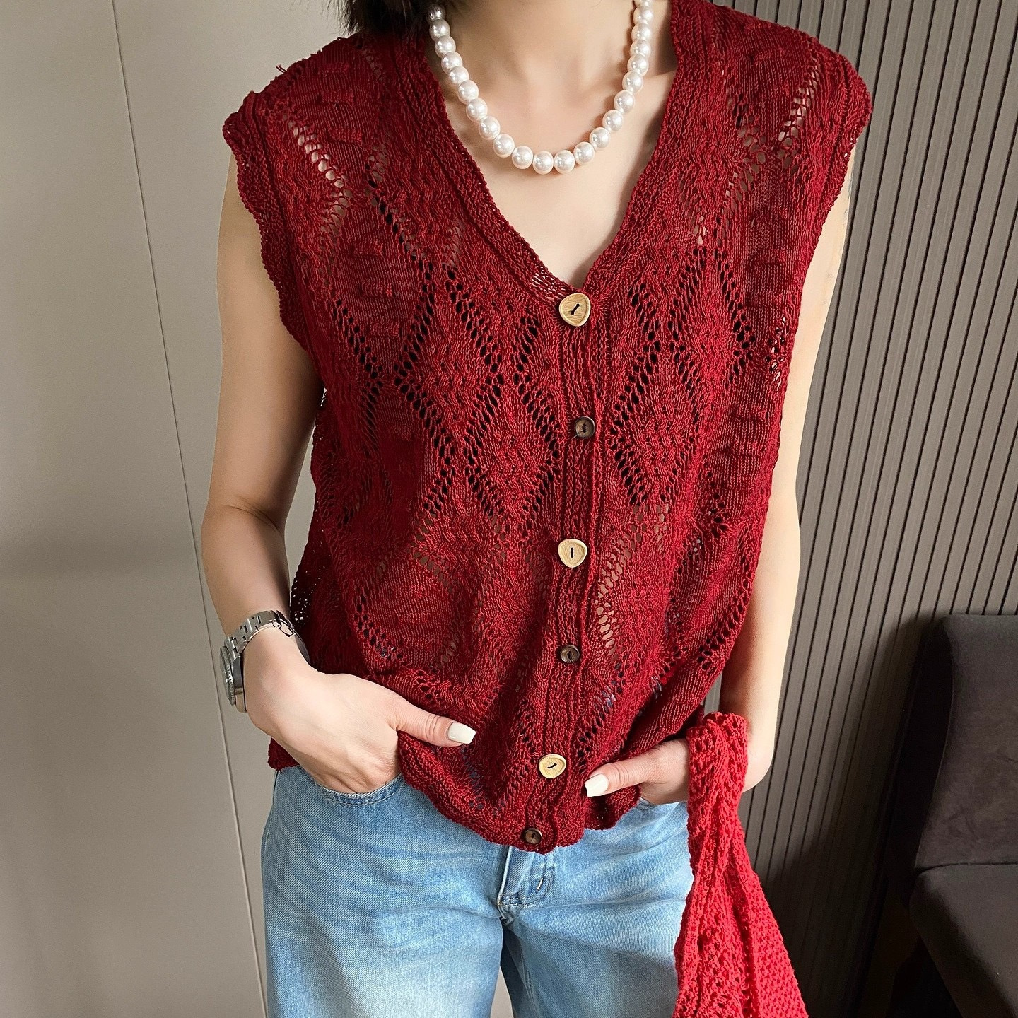 Spread Crochet Cut Out V Neck Knitted Vest for Women 2025 Summer New Design Sleeveless Cardigan Top