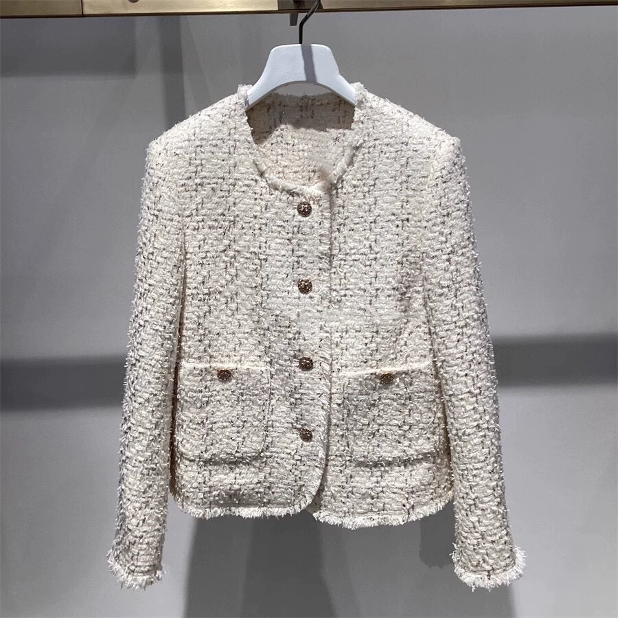 Весенний пиджак тренд сезона городской стиль круглый ворот Chanel стиль