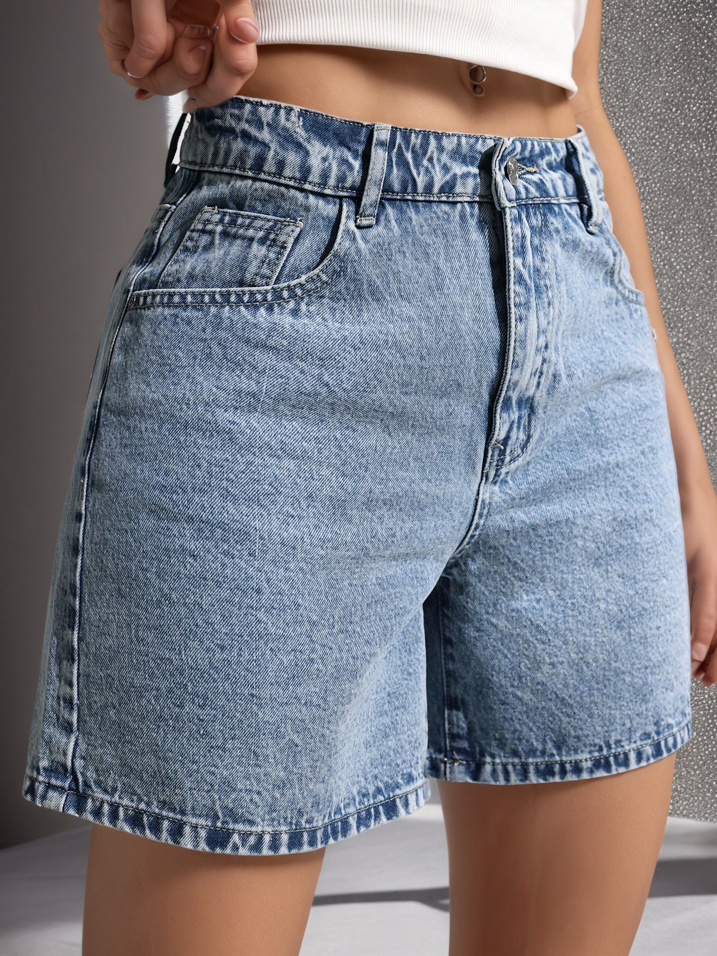 Women's Denim Shorts With Embroidered Back Pockets, Classic Five-Pocket Design Stretch Comfort Summer Casual Shorts_ecoleips.com