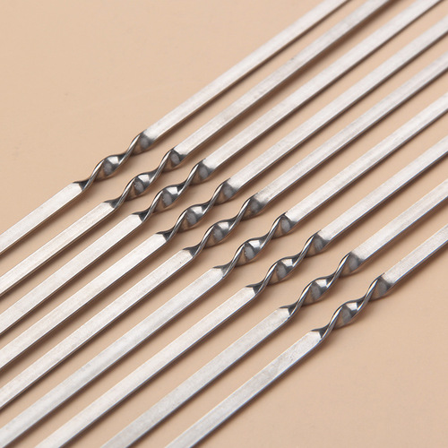 Wholesale 304 barbecue skewers stainless steel food grade grilling needles household barbecue forks barbecue flat skewers steel brazed meat skewers