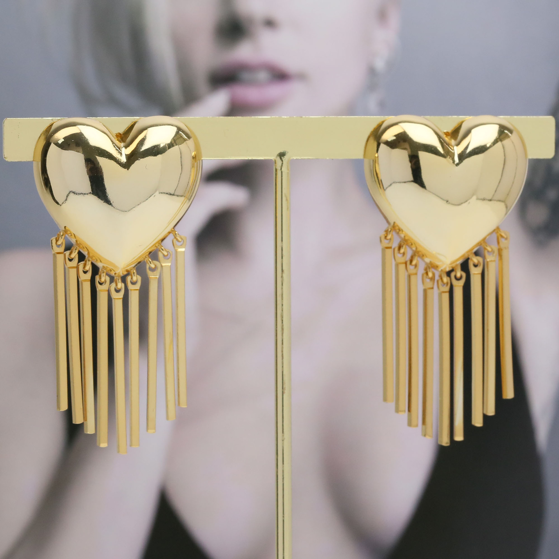 29g Weight Brass Ear Needle Material 18K Gold Plated Plating Material Earrings Classification 1 Pair Quantity 1 Pair Simple Style Heart Shape Plating Copper 18K Gold Plated Earrings