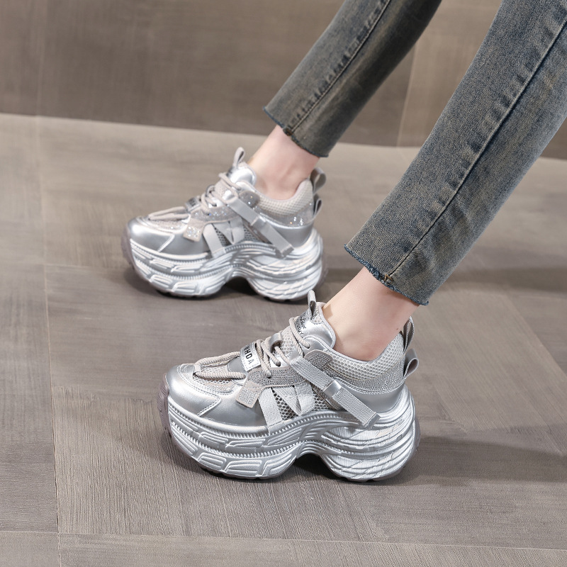 Giày sneaker nữ đế dày rhinestone lưới thoáng khí — Màu be