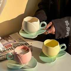 クリエイティブヨーロッパ風陶磁器コーヒーカップセット家庭用レストラン午後ティーカップ花カップ朝食カップ牛乳カップ皿