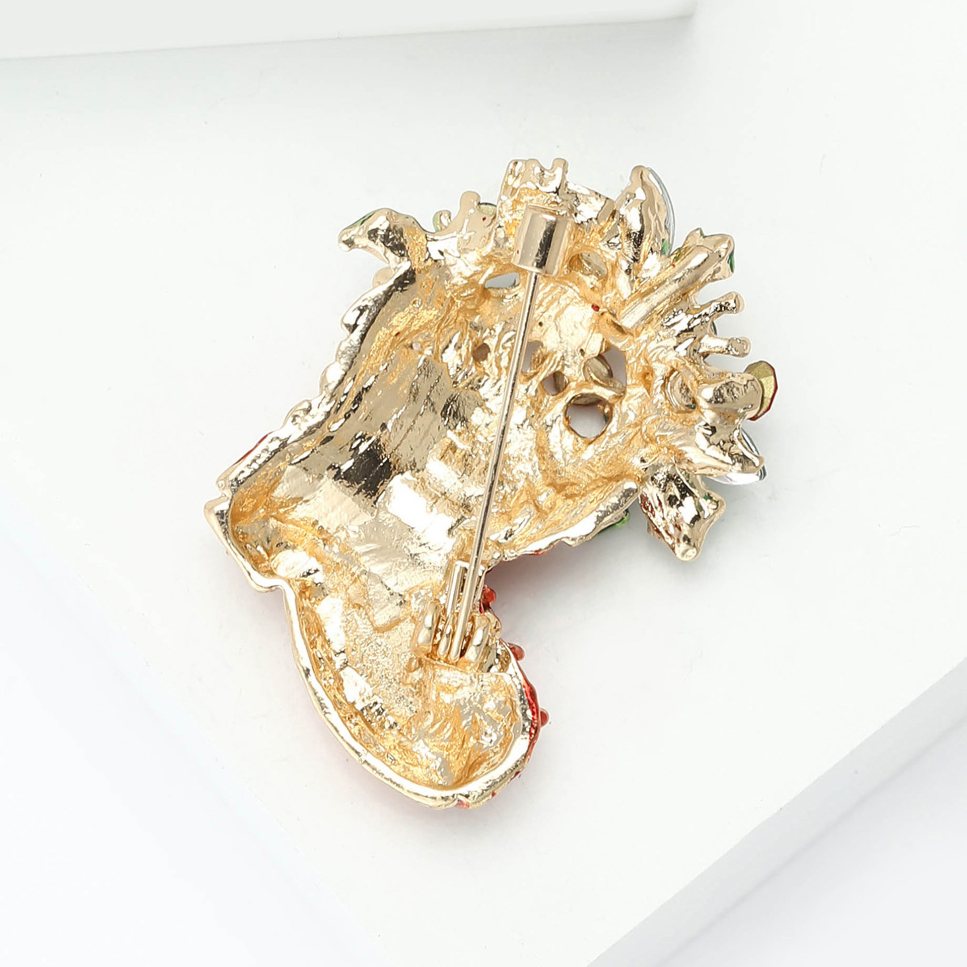 European and American Cross-Border Enamel Inlaid Diamond Luxury Santa Claus Shoe Brooch Versatile Clothing Accessory Unisex Brooch Gift