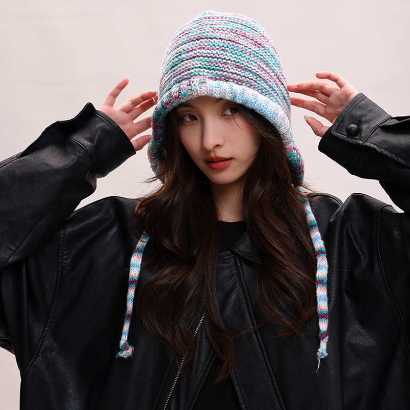 Cappelli di lana autunnali e invernali per bambini, colori arcobaleno a contrasto per mettere in mostra il viso, piccola borsa con testa carina legata con corda_voghion.com