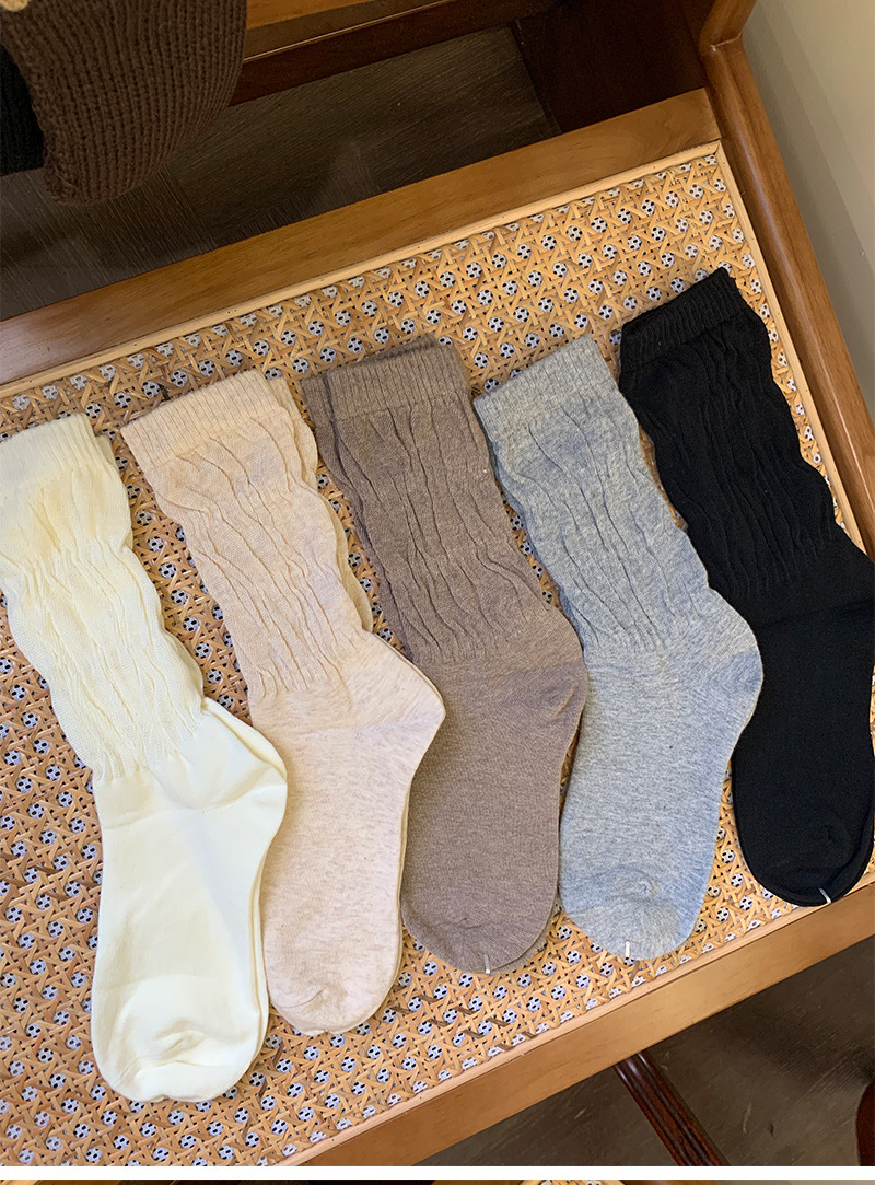 Women's Elegant Basic Solid Color Cotton Crew Socks A Pair display picture 2