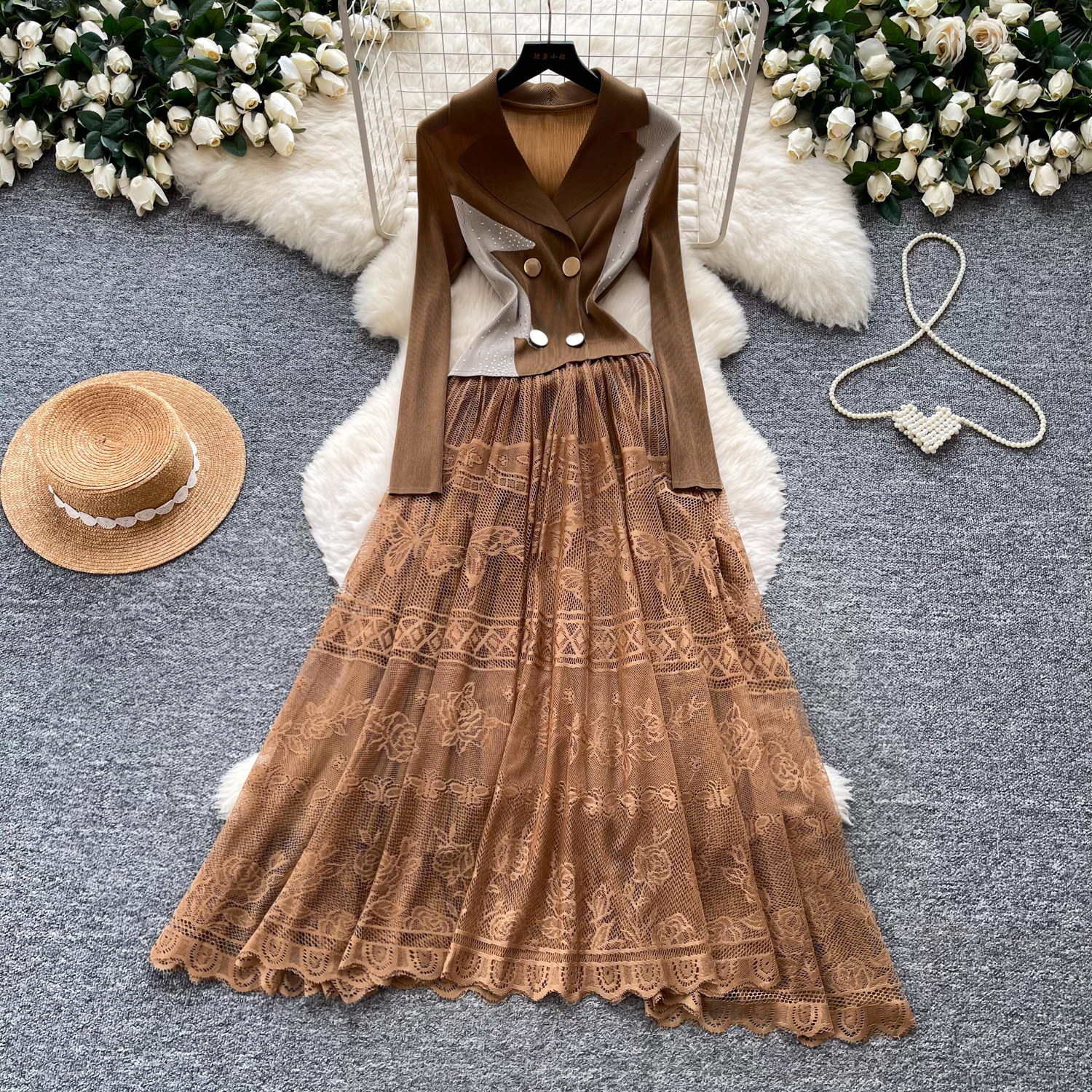 Women's French Romantic Style Lace Dress Suit Collar Slimming Pleated Long Skirt Elegant Commuting Summer Dress_ecoleips.com