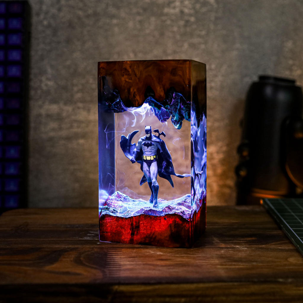 Venta caliente transfronteriza Batman Epoxy Night Light Hecho a mano Regalo único del día del padre