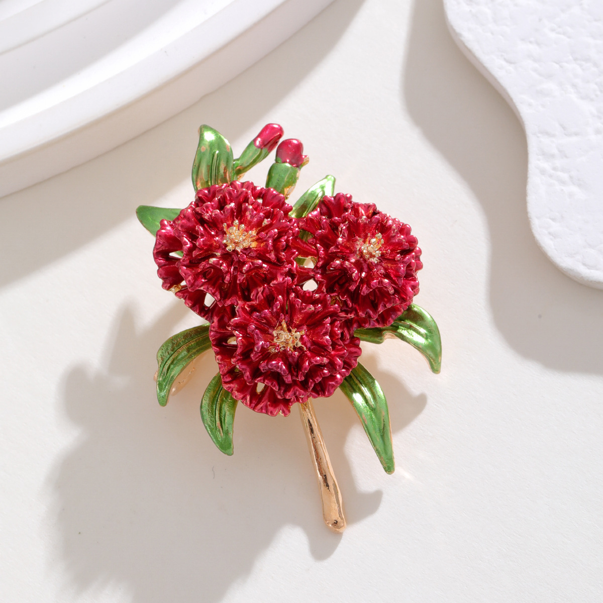 Fashionable Light Luxury Hydrangea Brooch High-End Women's Exquisite Suit Coat Brooch High-End Accessory Versatile Pin