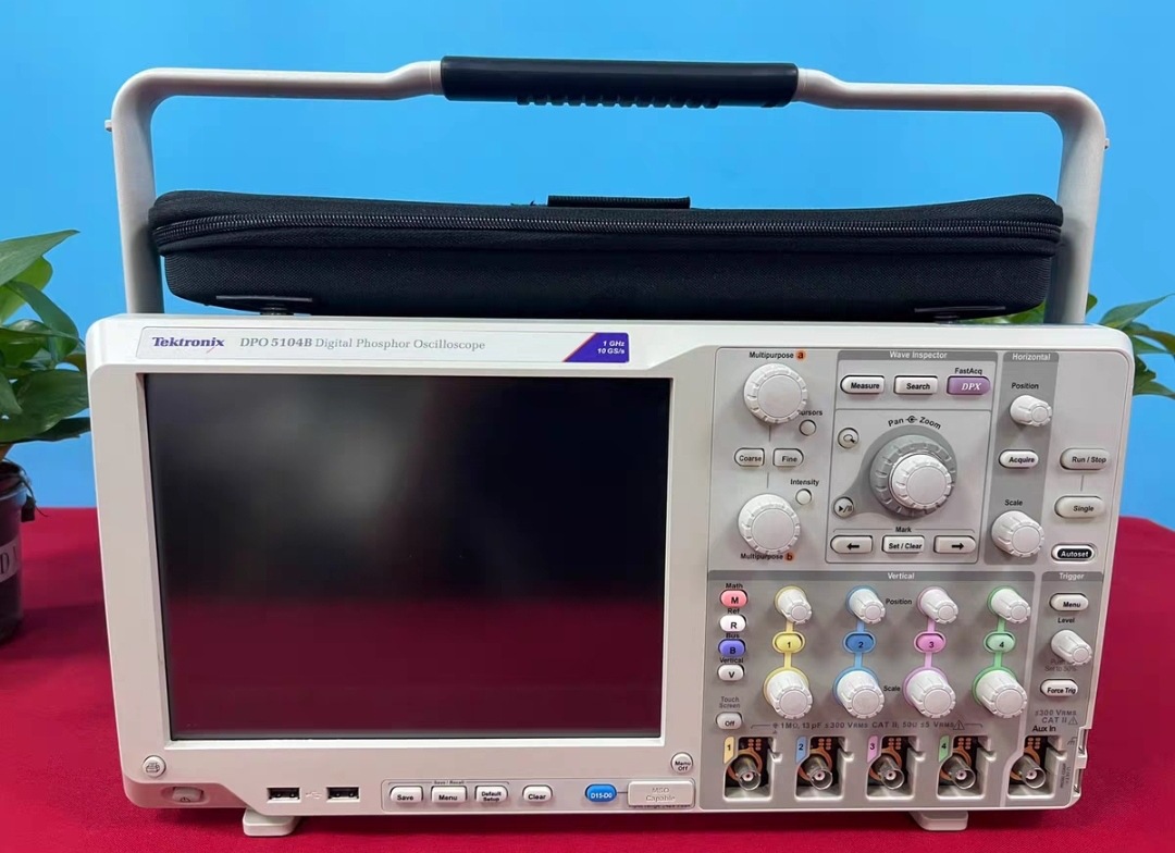 回收泰克DPO5104B MSO5204B DPO5054B Tektronix混合信号示波器