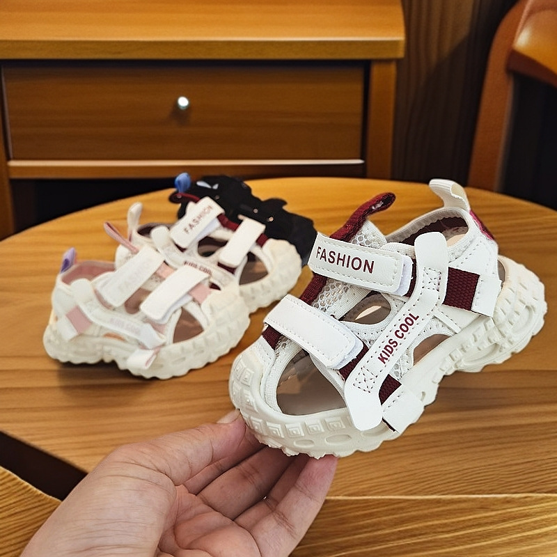 Children's Breathable Summer Sports Sandals 2025 Hollow Baby Shoes Beach Shoes Baotou Soft Sole Toddler Shoes Children's Shoes