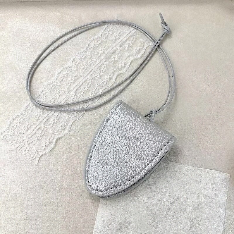 挂脖磁吸皮革墨镜夹项链女眼镜夹挂绳脖子衣服装饰挂链毛衣链配饰|undefined
