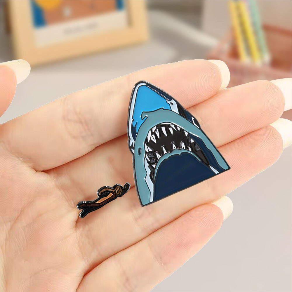 Fashionable and Unique Brooch, Great White Shark Brooch, Spielberg Shark Badge Decoration