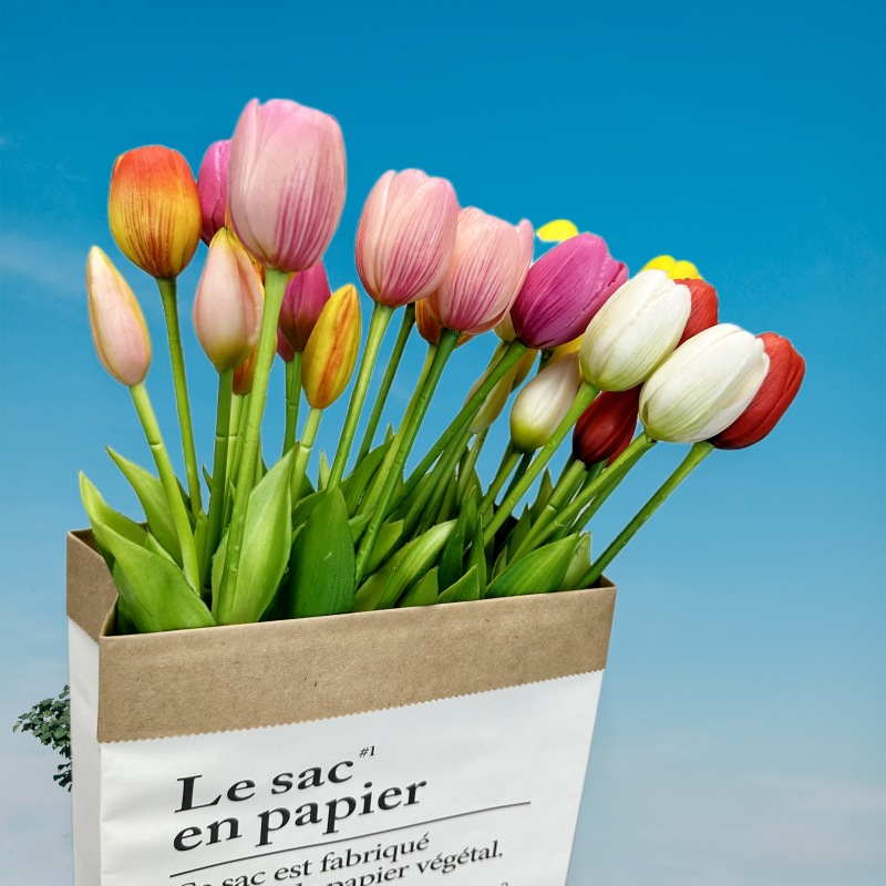 Flor de tulipán artificial sensación hidratante ramo de tulipán atado a mano vestido de Casa flor artificial tiro flor falsa al por mayor