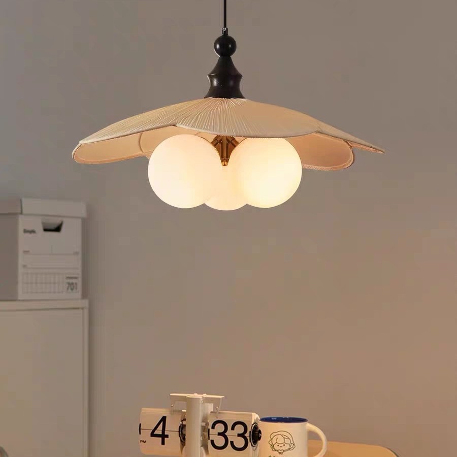 Lámpara de dormitorio medieval francesa, atmósfera medieval, estudio de tela, dormitorio de hotel, lámpara de restaurante de vidrio de viento silencioso