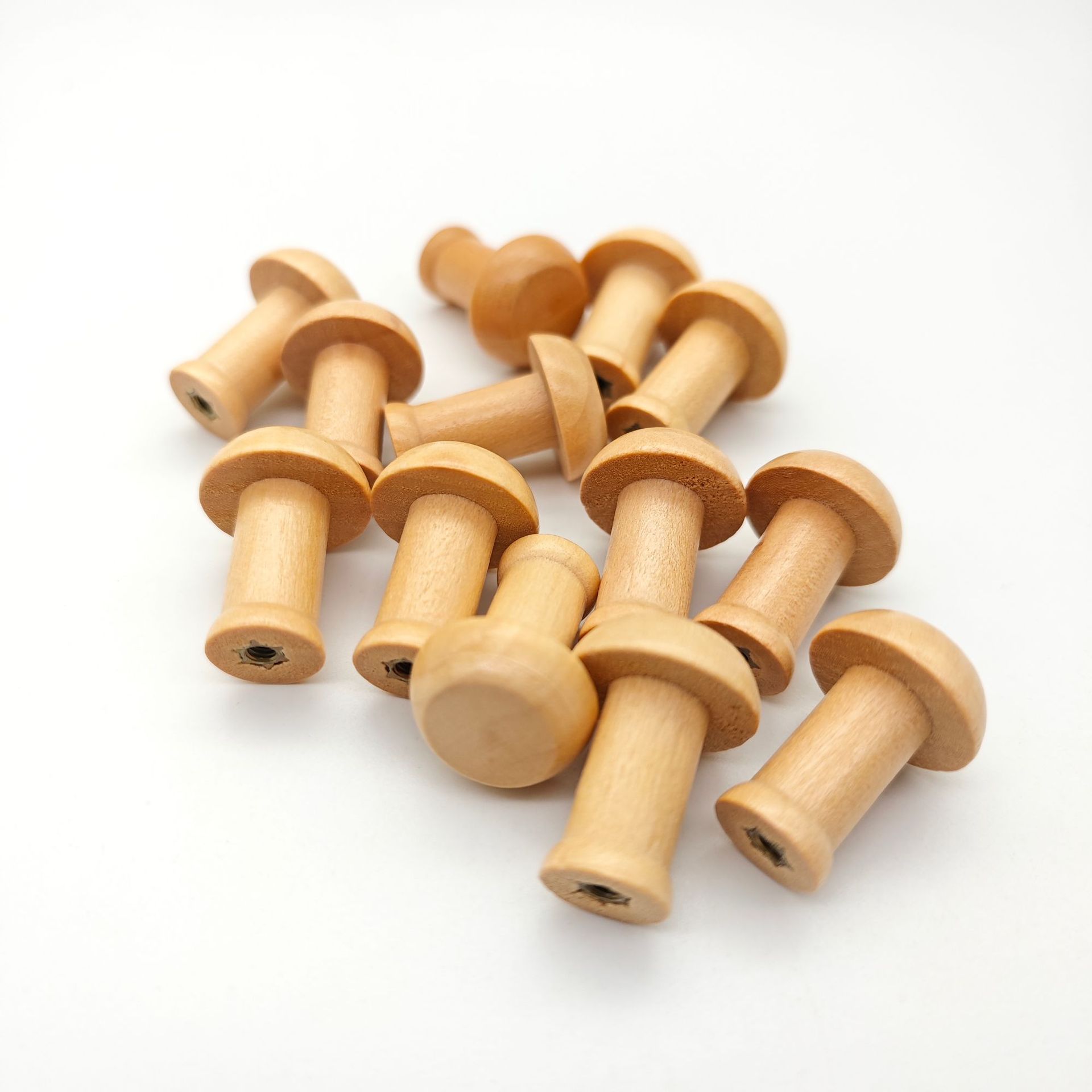 厂家批发木质小挂钩荷木挂钩厨具衣帽架挂钩实木挂钩