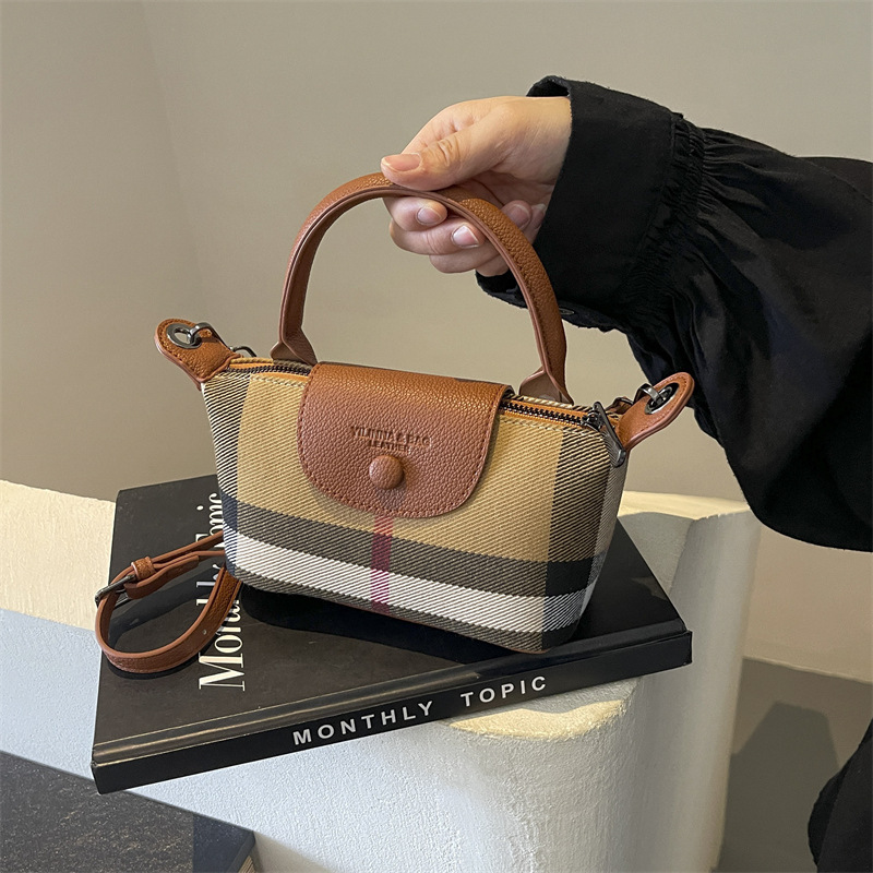Niche Mini Phone Bag Nylon Cloth Handbag Dumpling Bag 2026 New Shoulder Crossbody Small Bag Clutch Coin Purse Niche Mini Phone Bag Nylon Cloth Handbag Dumpling Bag 2026 New Shoulder Crossbody Small Bag Clutch Coin Purse