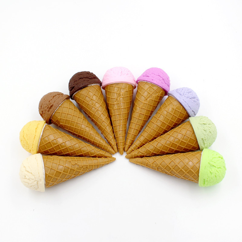 PVC simulación bebida fría modelo de helado crujiente punta huevo titular cono postre falso helado postre accesorios de decoración