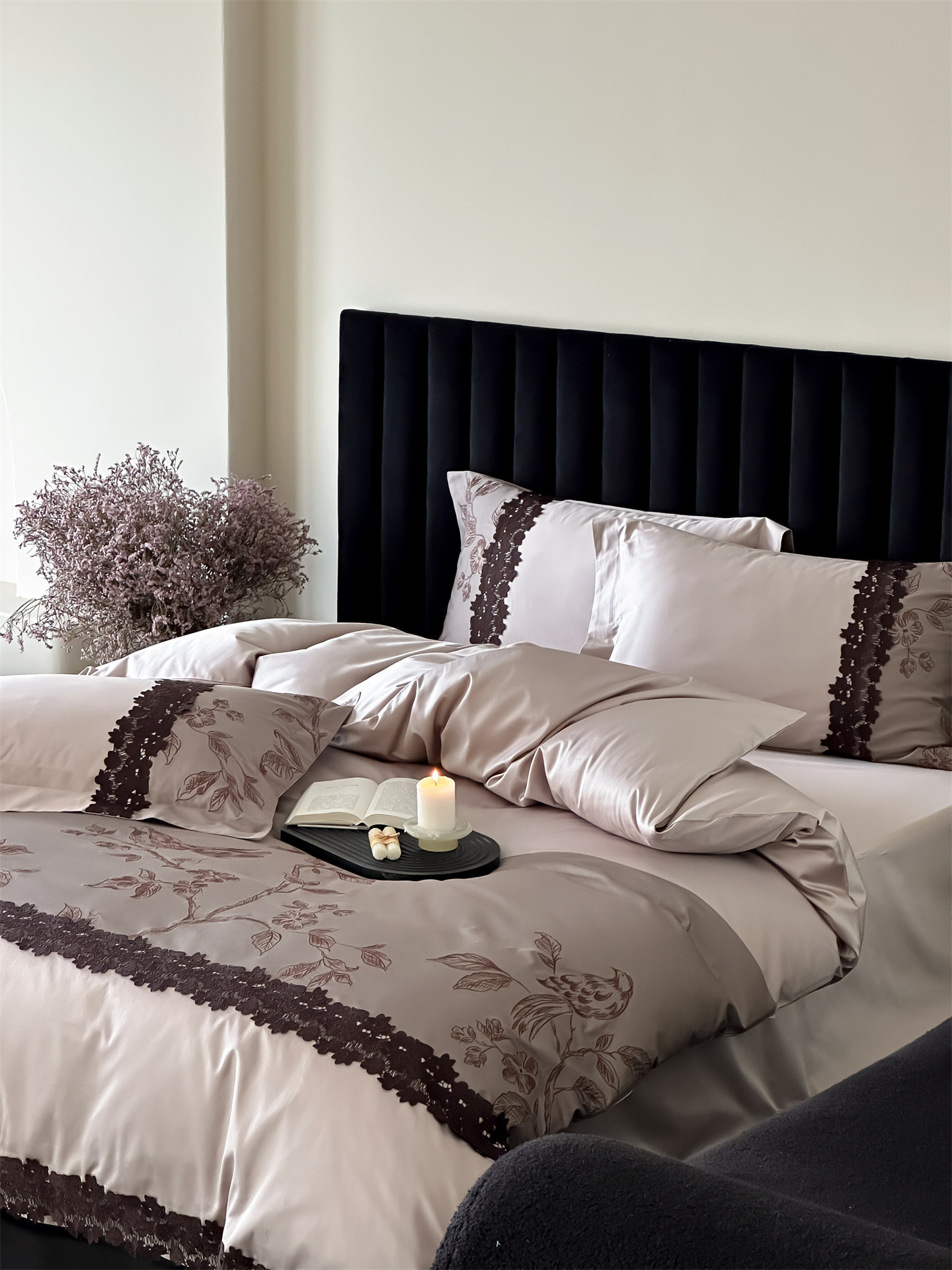 Nordic Vintage Four Piece Bedding Set Romantic Luxury Duvet Cover_voghion.com