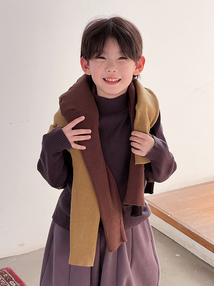 Children's knitted autumn sweater for boys