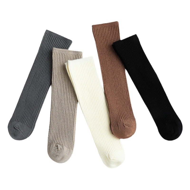 Calcetines de bebé retro 23 Otoño e Invierno Nuevos calcetines rectos delgados calcetines de media pantorrilla para niños calcetines altos de bebé de color sólido con doble aguja