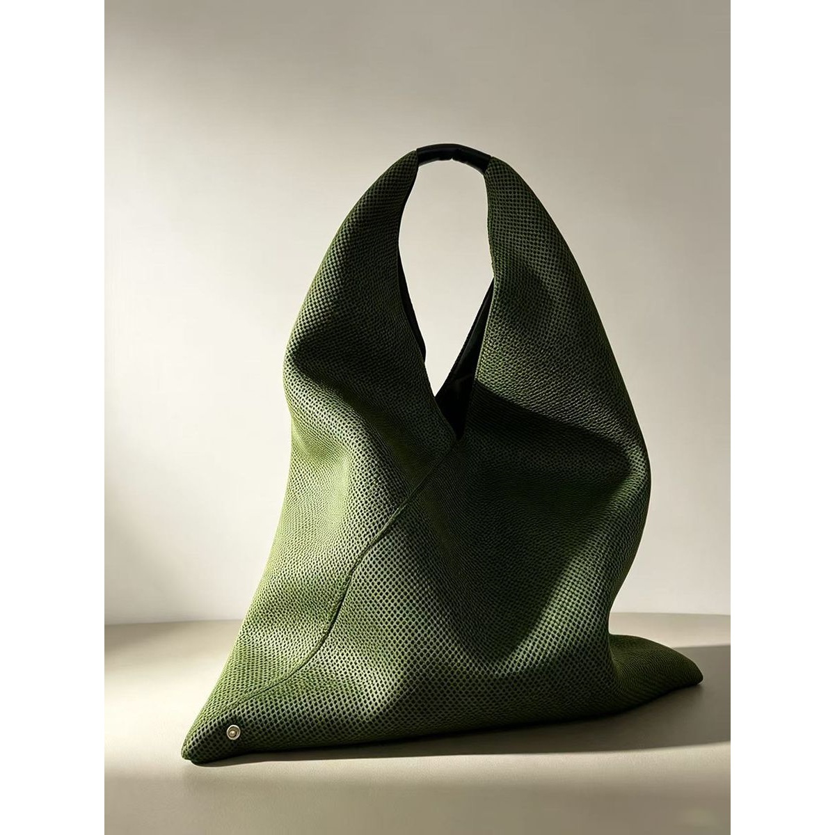 Large Capacity Shoulder Bag