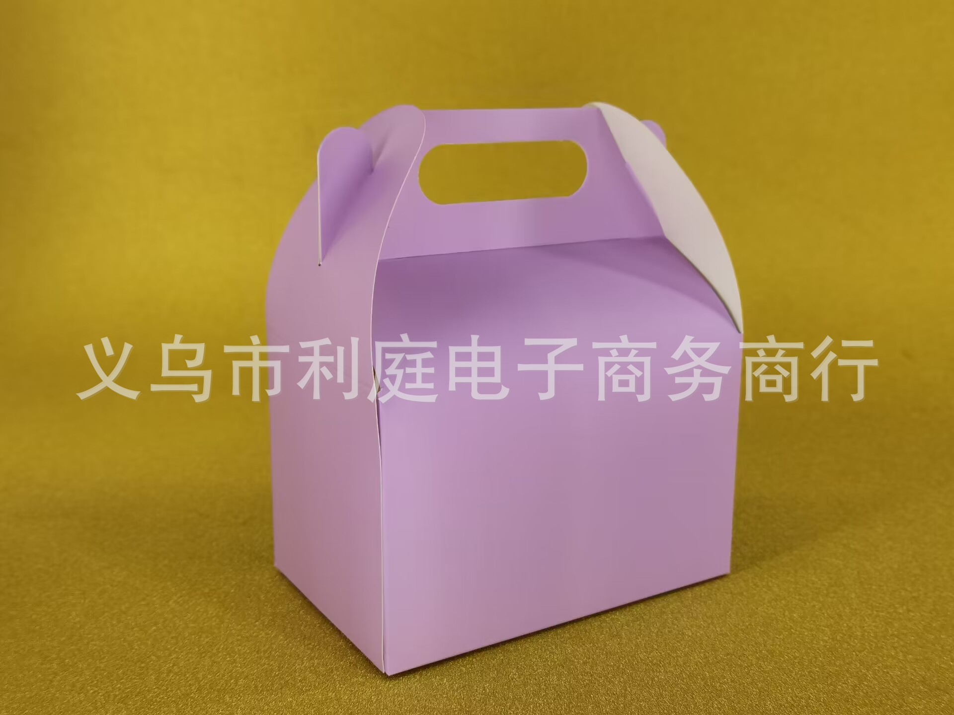 现货白卡礼物盒牛角盒蛋糕盒生日包装盒纯色礼物盒