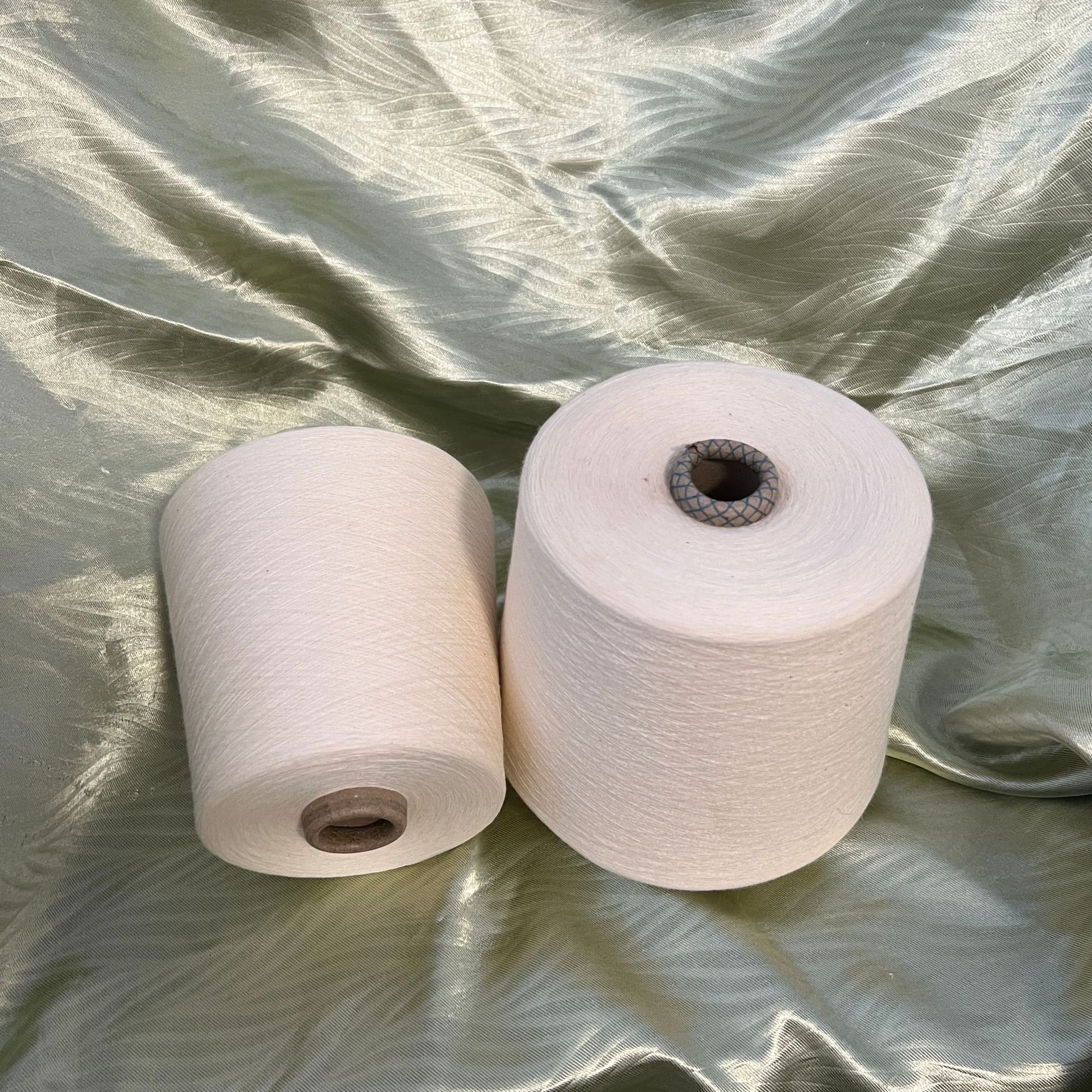 21支反捻纱 家纺面料纱 环锭纺精梳纯棉反捻纱线JC21S 反手棉纱