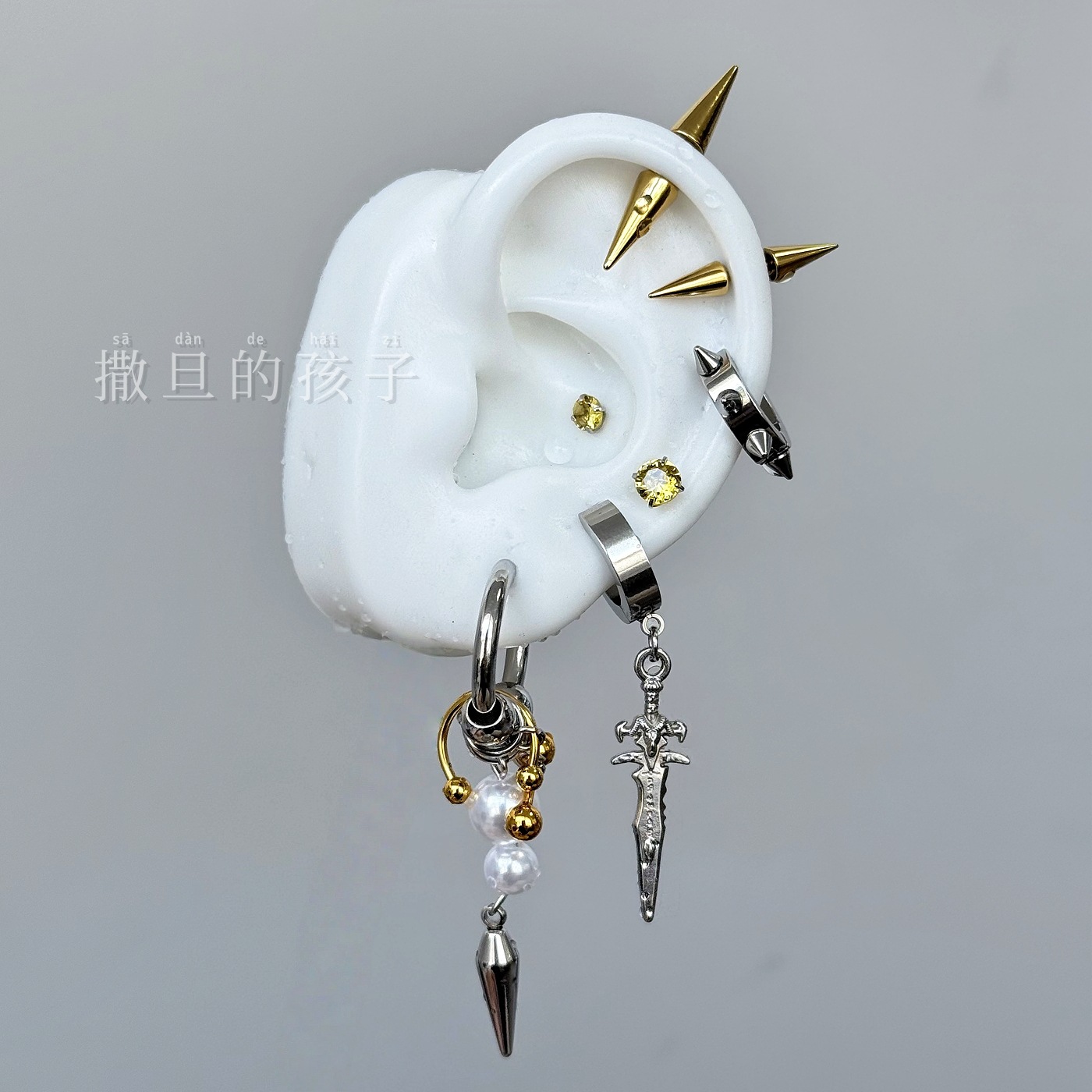 Pointed labret stud close-up product detail