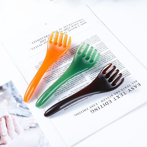 Five-pronged Head Massager, Resin Scalp Therapy Comb for Full-Body Meridian Points, Circular Grip Design—Perfect for Relieving Stress, Relaxing the Scalp, and Soothing the Entire Head