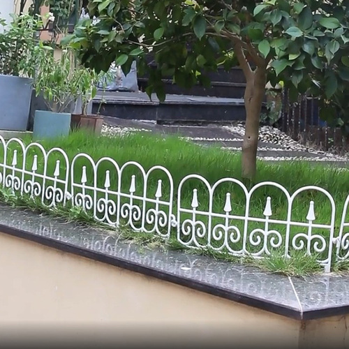 Courtyard garden small fence fence flower bed fence partition decoration gardening outdoor plastic ground guardrail wholesale