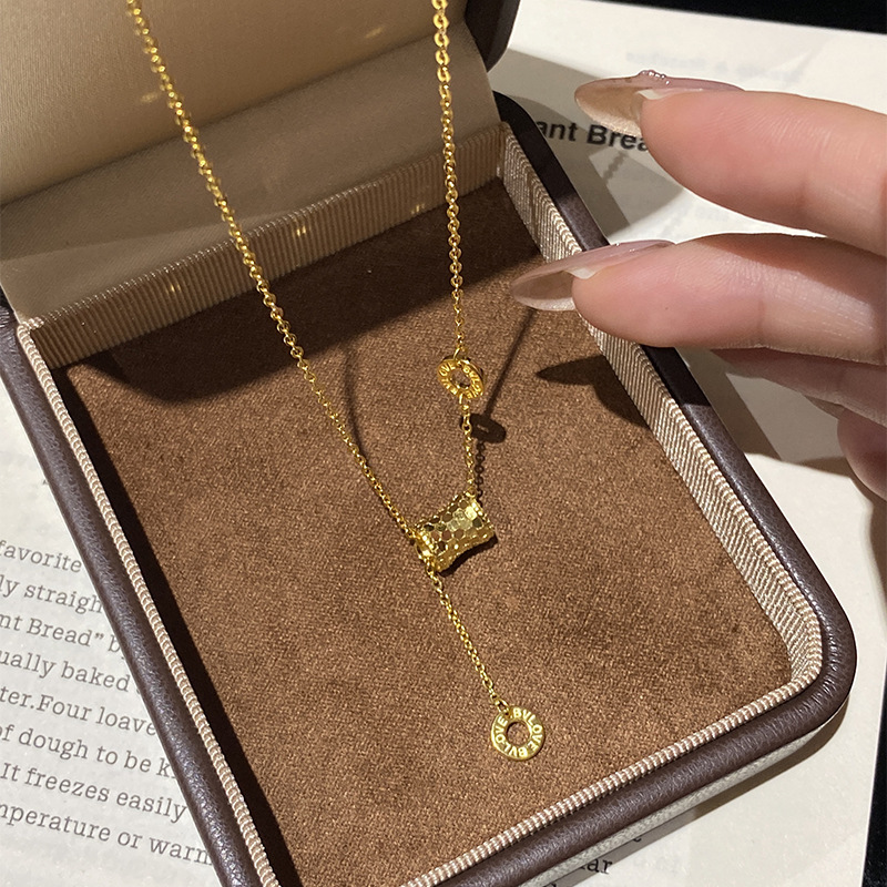 Tich リアルショーライト高級ニッチハニカムウエストネックレス S925 スターリングシルバーファッションシンプルな魚鱗タッセル鎖骨チェーン|undefined