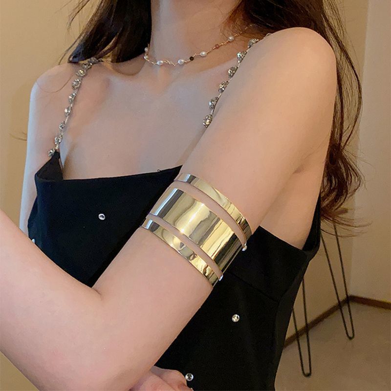 Hojas de ramas y hojas anillo de brazo ligero lujo nicho personalidad diseño pulsera temperamento todo partido frío estilo pulsera al por mayor