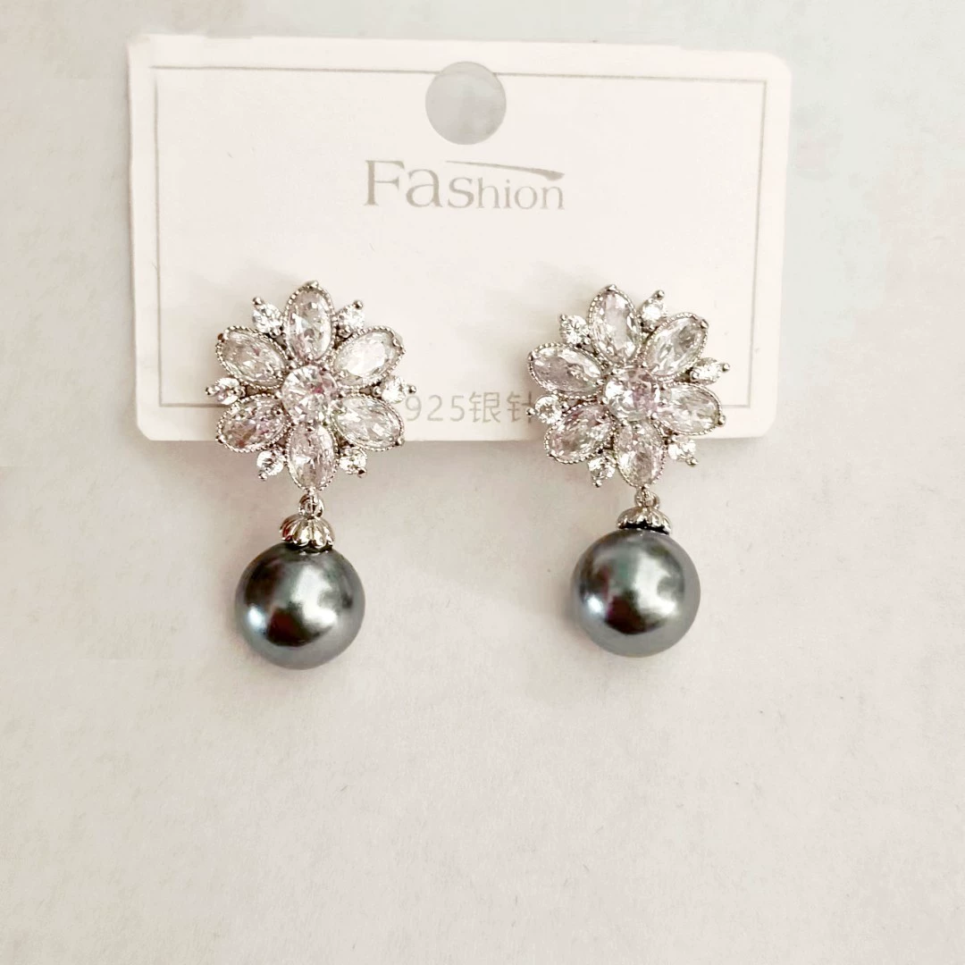 Серебряная игла?