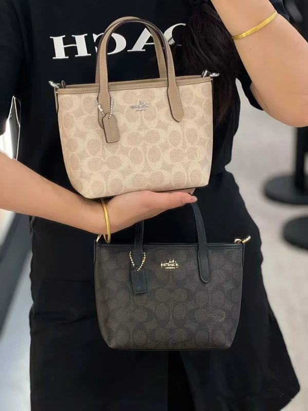 2024 Ole New Too Family MINI City Classic Lao Hua Tot Bags Plasma Shoulder Axillary Light Cross -женская сумка