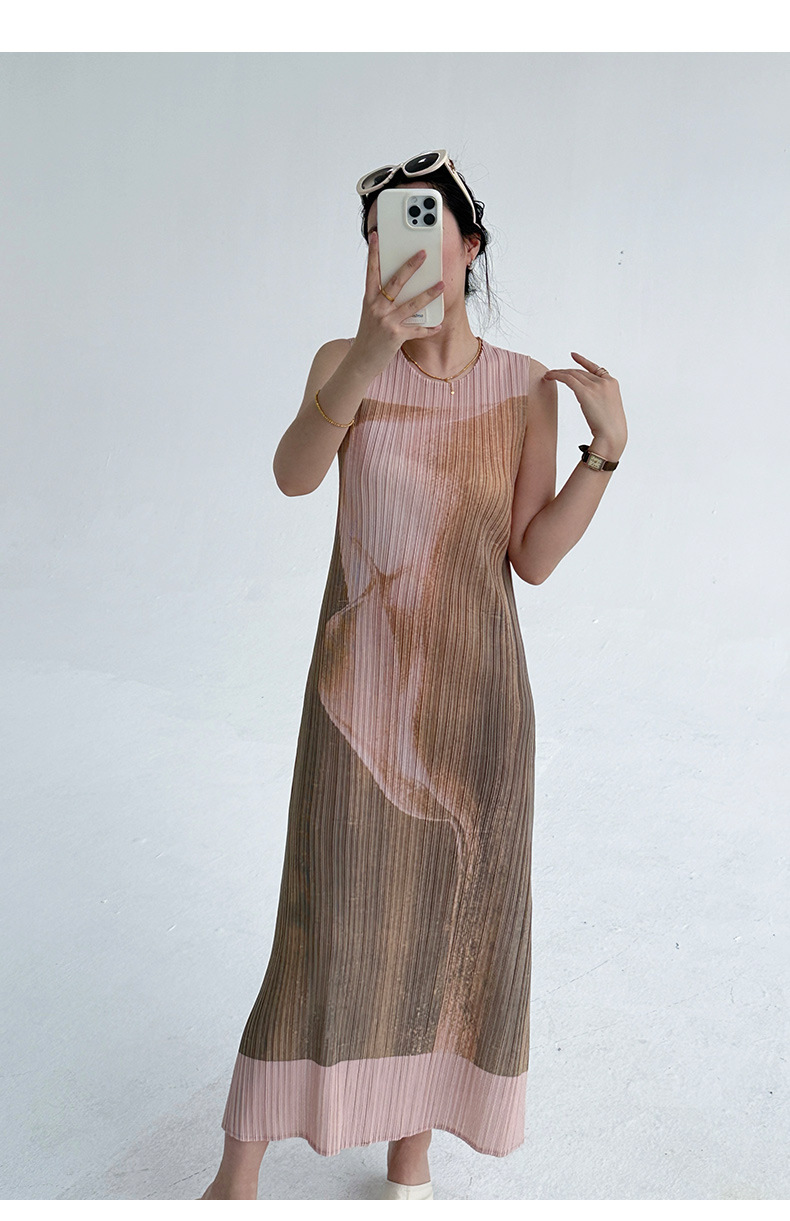 Đầm maxi nữ in hoa cổ tròn không tay ôm sát — Màu nâu đỏ chi tiết 1