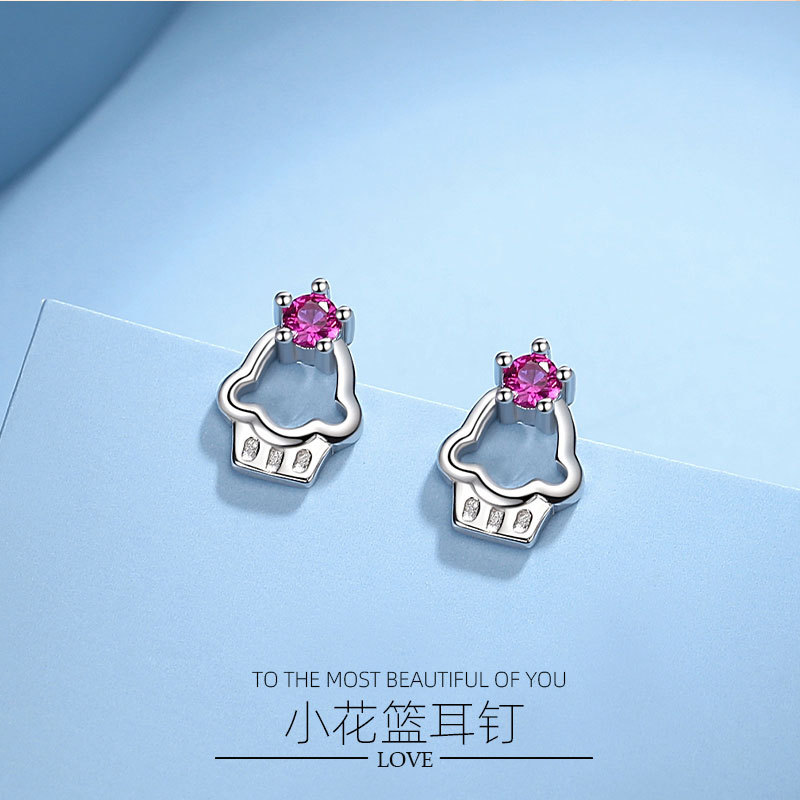 Lindo pequeña cesta de flores pendientes de plata esterlina de las mujeres S925 micro diamante-incrustado estilo japonés y coreano Red pendientes rojos creativo cesta de flores portátil