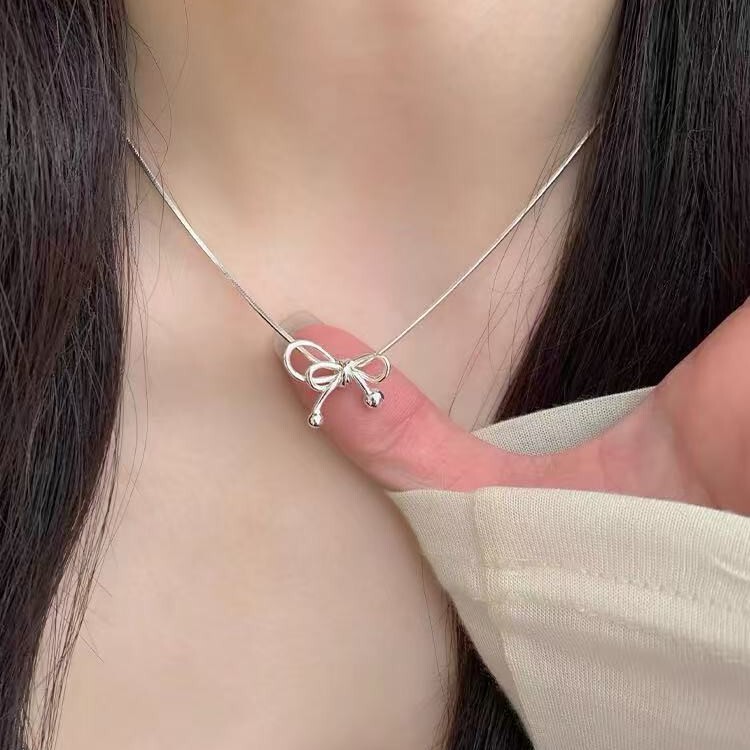 Plain Silver Rope Knot 925 Silver-Plated Necklace Women's 2025 New Popular Bow Pendant High-End Clavicle Chain Summer