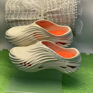 (Оптовые продажи), модные тапочки в стиле Crocs, мюли, большой размер, подходят для носки на улице, для влюбленных