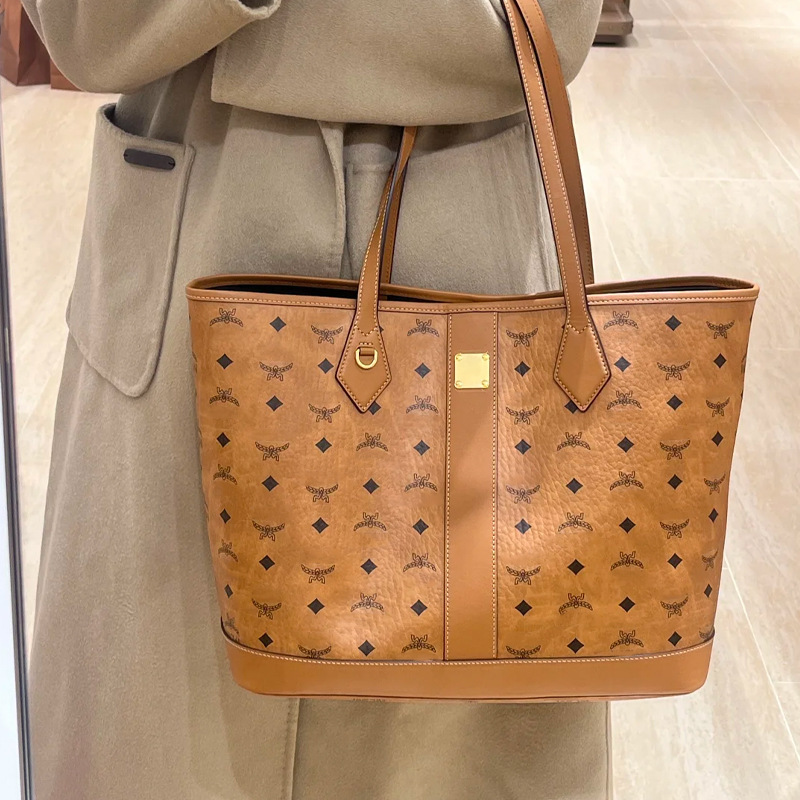 [Breaking New Product] 2026 New Mc Family Tote Bag Large Capacity Shopping Bag Commuter Women's Handbag